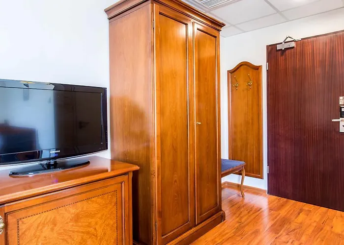 Qubus Ξενοδοχείο