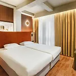 Qubus Hotel