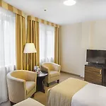 Qubus Hotel 4*