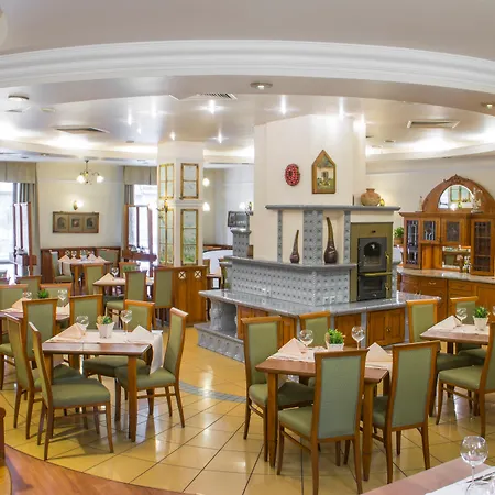 Hotel Qubus