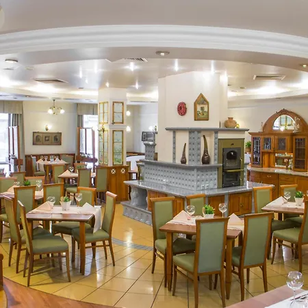 Hotel Qubus