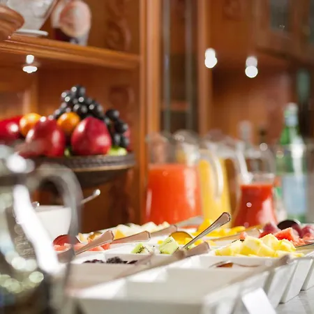 ホテル キューバス ブロツワフ 4*