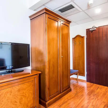 ホテル キューバス ブロツワフ