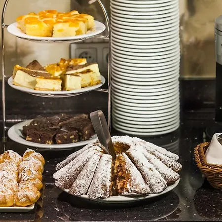 ホテル キューバス ブロツワフ 4*