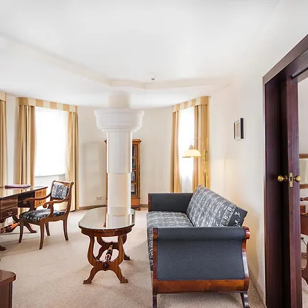 Hotel Qubus