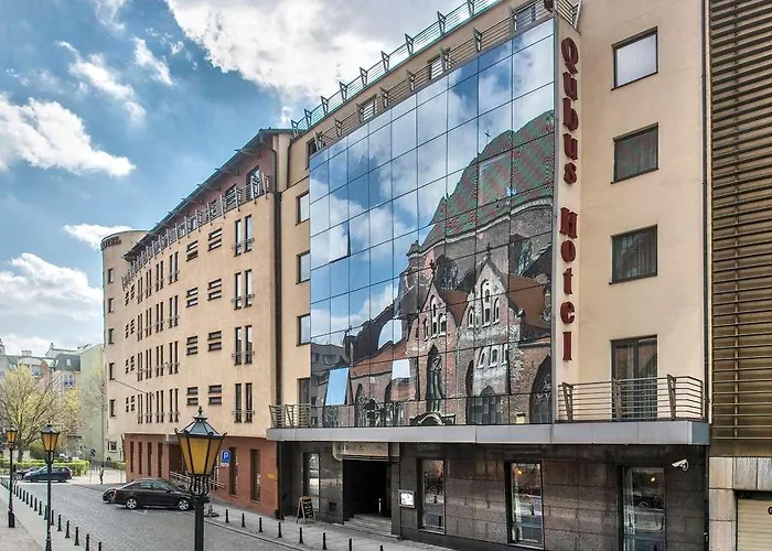 キューバス ブロツワフ ホテル