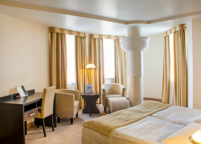 キューバス ブロツワフ 4*