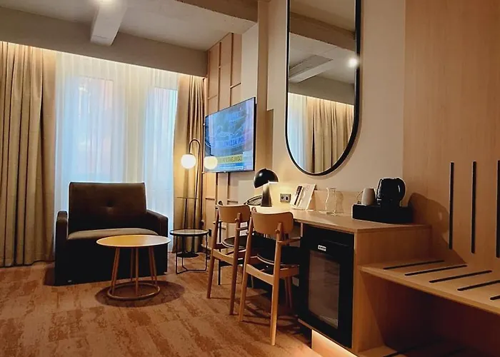 キューバス ブロツワフ ホテル