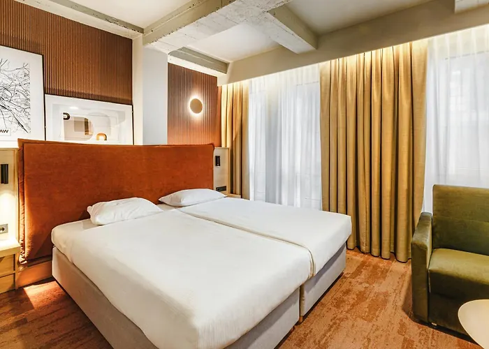 キューバス ブロツワフ ホテル