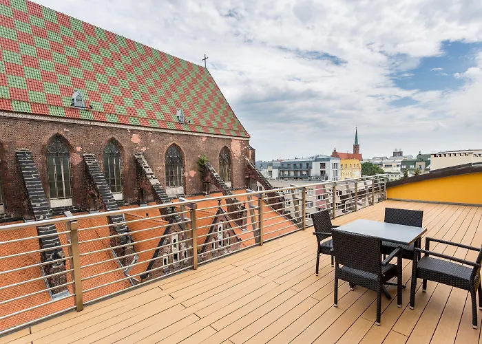 キューバス ブロツワフ 4*