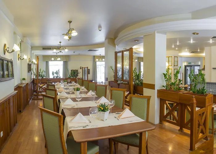 キューバス ブロツワフ ホテル