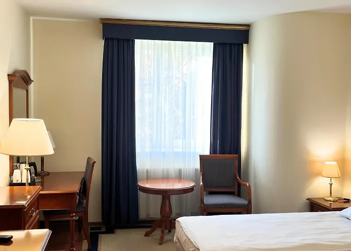 キューバス ブロツワフ 4* ヴロツワフ