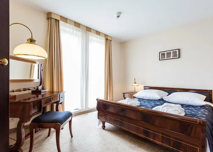 キューバス ブロツワフ 4*